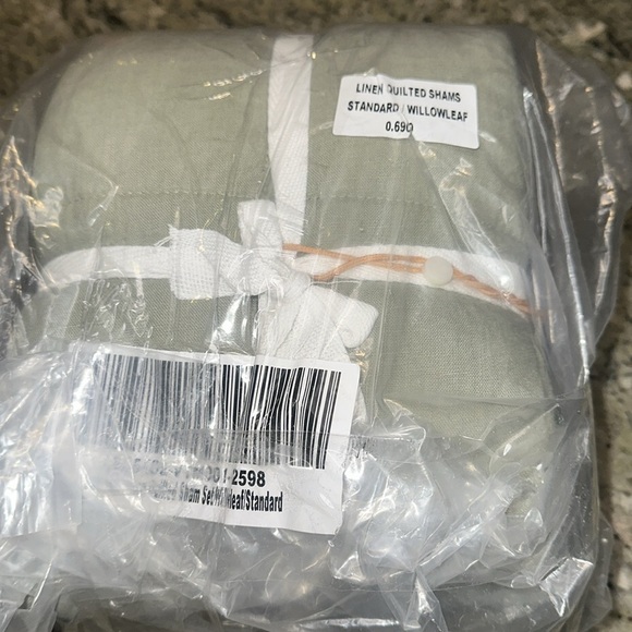 NWOT QUINCE European Linen Box Quilted Sham Set Of 2 Standard Willowleaf 5⭐ - Picture 6 of 8